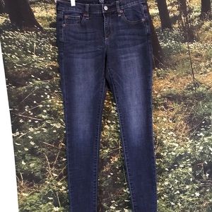 Gap - size 2 skinny jean